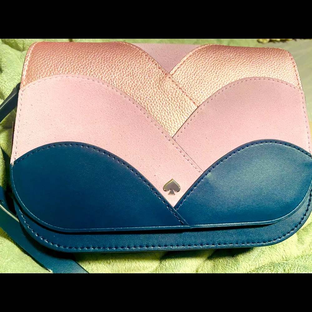 BNWT KATE SPADE BAG!! Super cute. Retails for $329